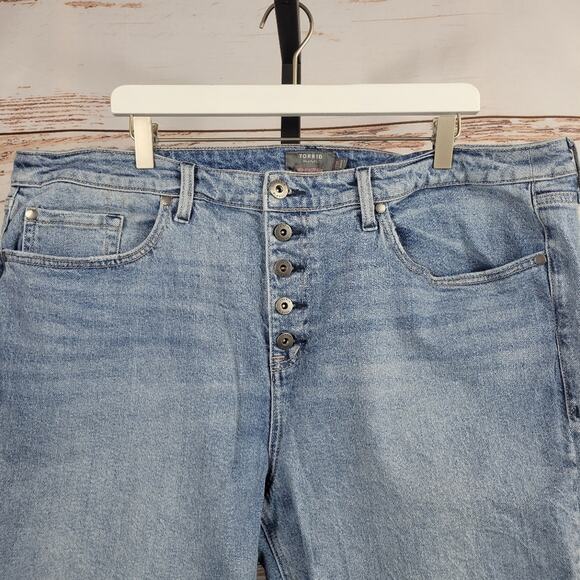 Torrid High Rise Straight Mom Jeans Button Fly Size 20R - Picture 4 of 10